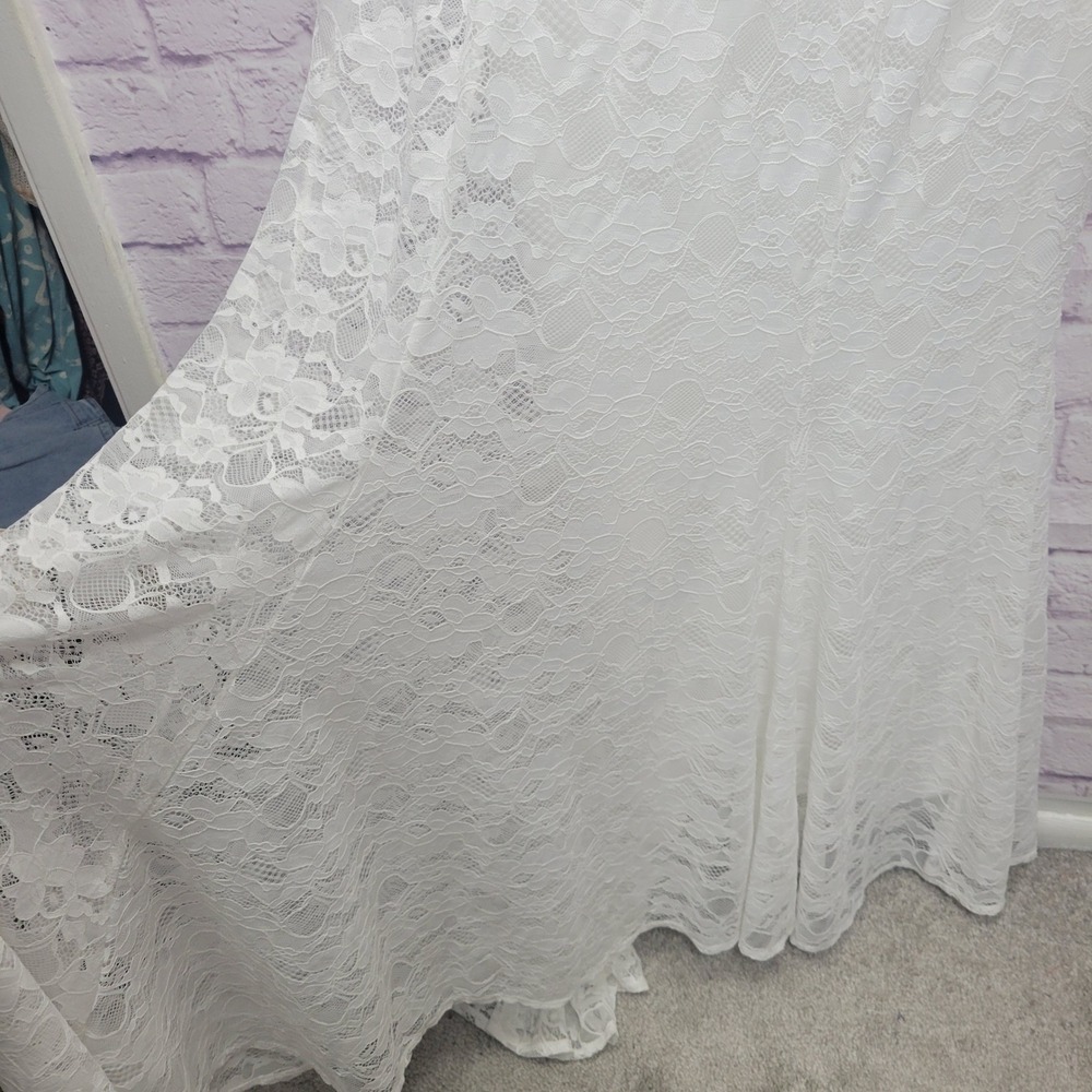 NEW Torrid Ever After Wedding Dress Sz 14 Lace Body Train Bridal Classic Boho - Picture 3 of 10